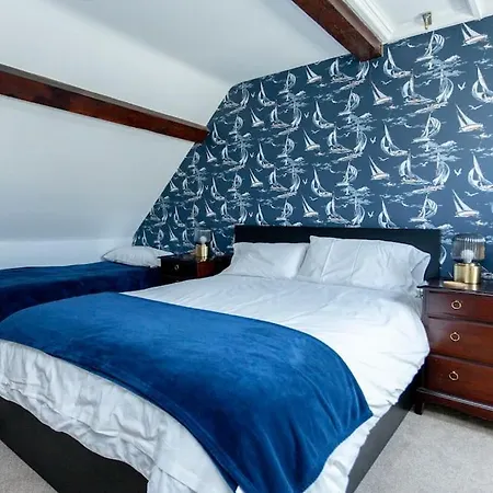 2 The Old Schoolhouse: En-Suite, Hot Tub, Parking, Pets Whitstable Extérieur photo